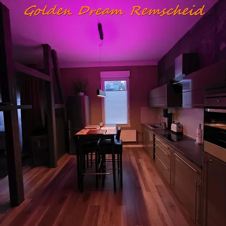 Romantikapartment Golden Dream شقة